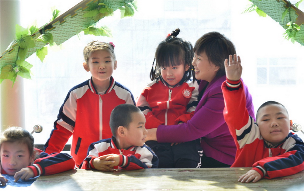 13.ʡXcԺLZ㷼ĴóLһŮIڋDMĎIϷؚ֮·2fؚĸHWhlͯ؃ͯ¹ṩӂHеĽZ z