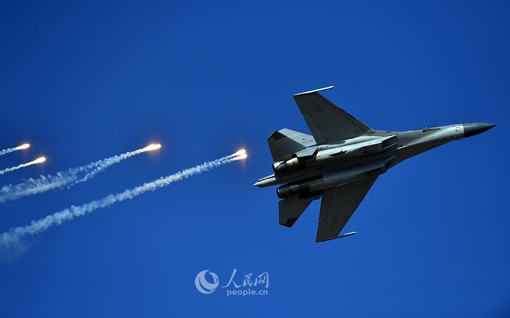 ��-16�ΙC����չʾ������ӛ�� �� �z