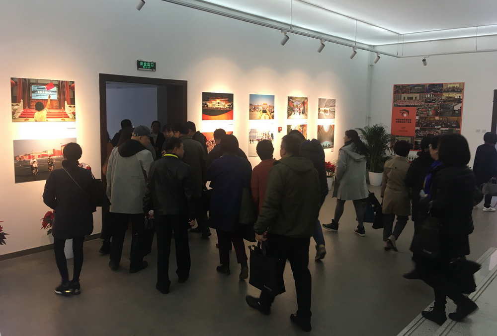 4.ĻβhʮŌȫWWT^ЇŮzӰ҅fްɹRչ