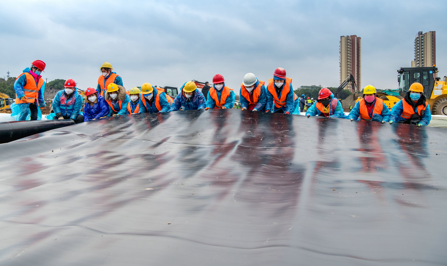 6.126ɽtԺHDPEĤOSٔzӰ