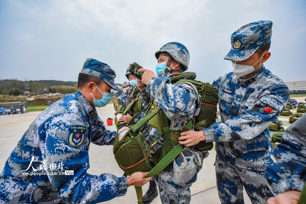 ֱ���v����܊�ս���ĳ�Â㽵Ӗ����2��