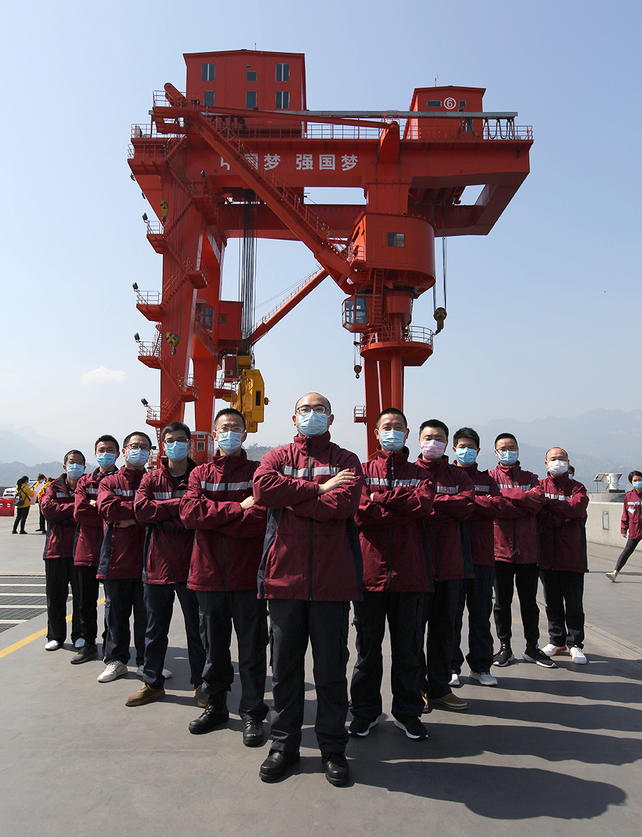 24.318t꠆T{Ή z