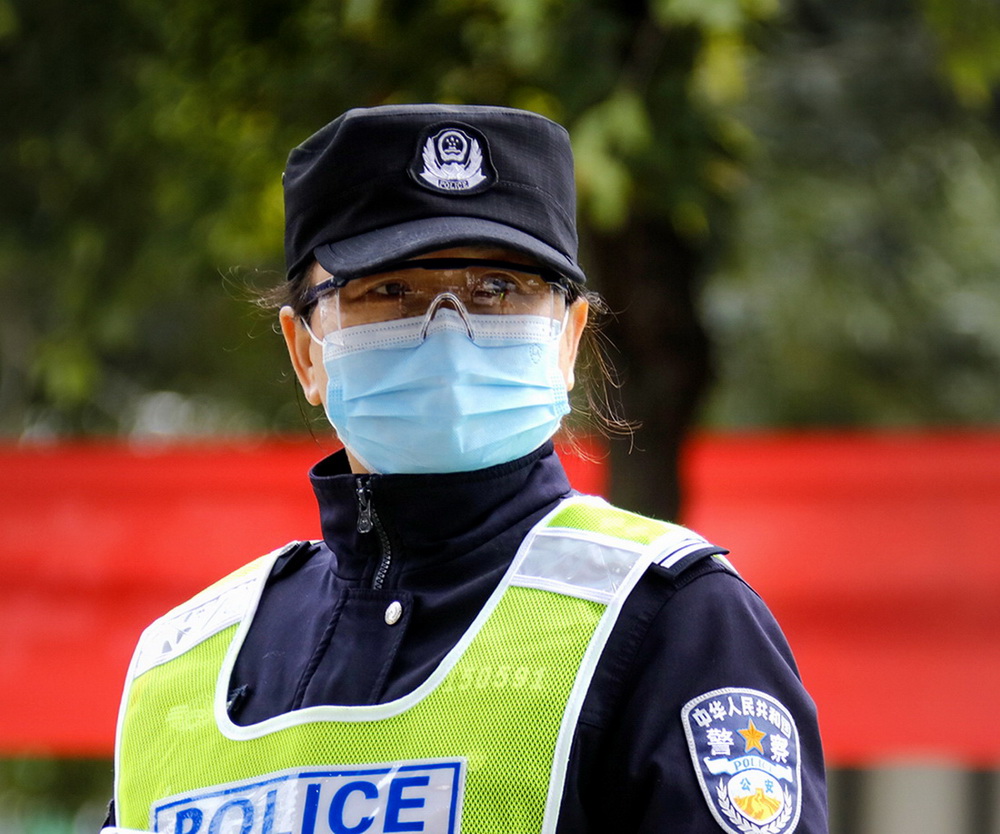 6.һλӢSˬĈŮҦС z