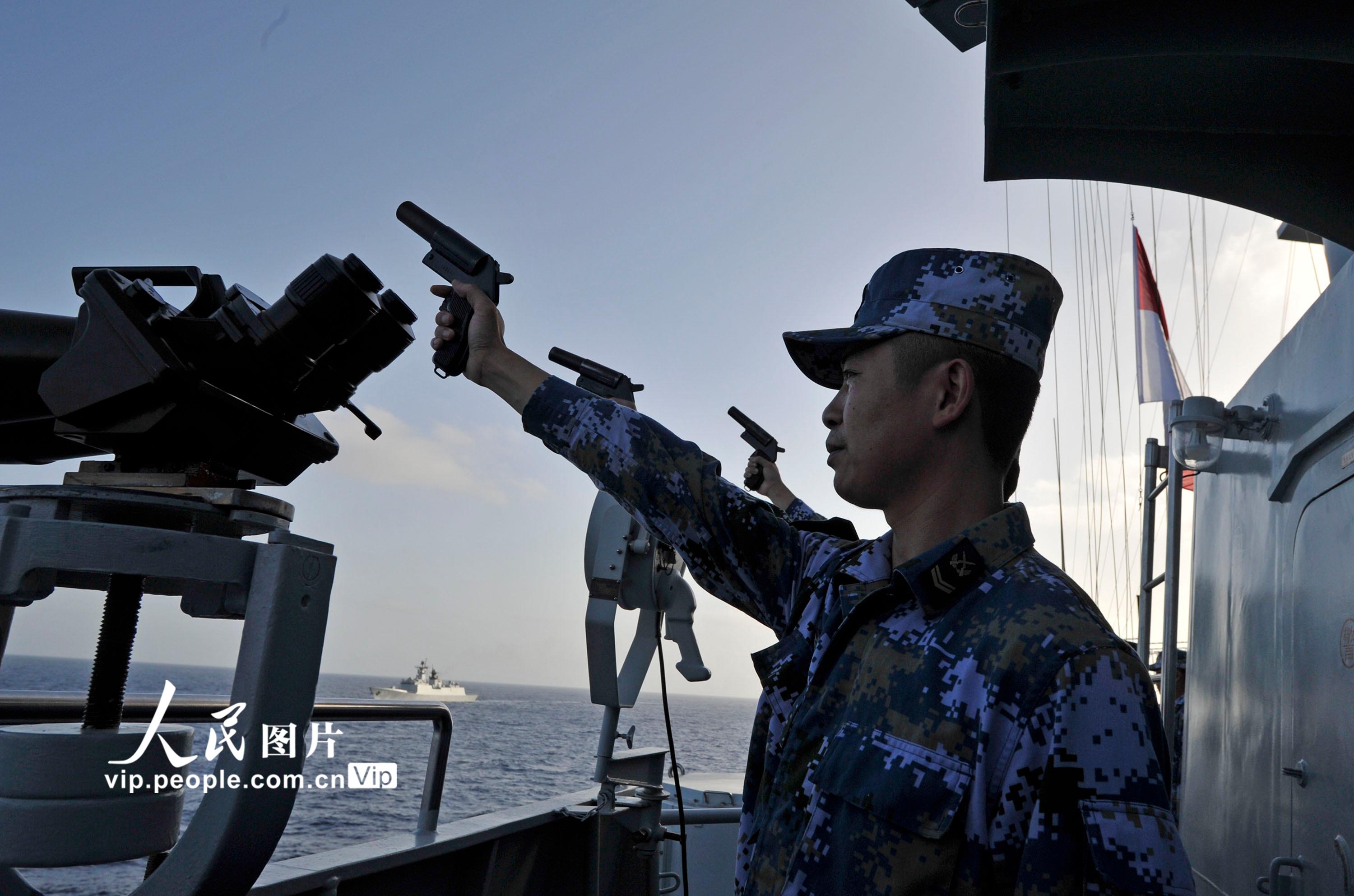 ̫ԭŞ�ٱ��l��Gɫ��̖����