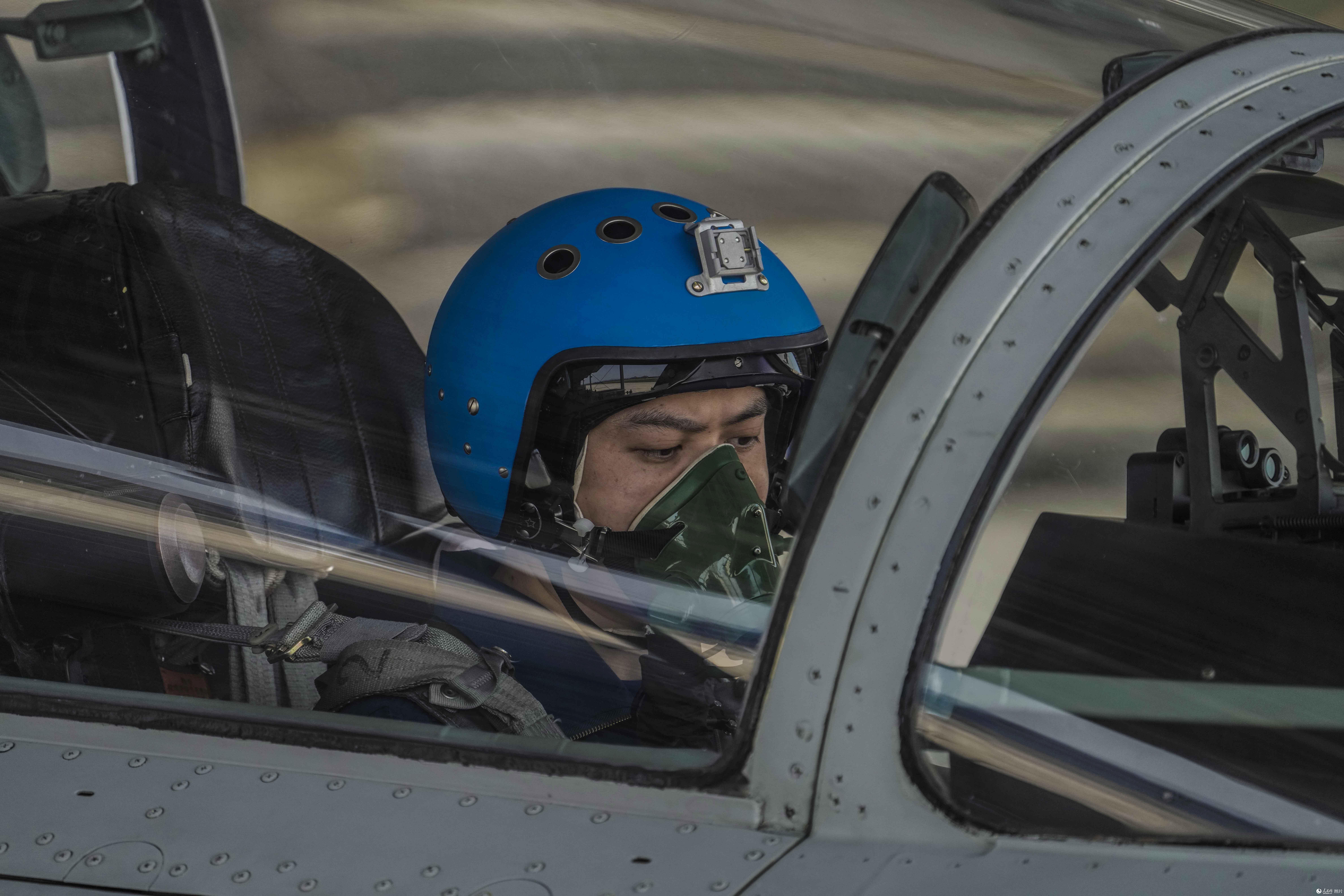 �w�ІT�м��z���C������