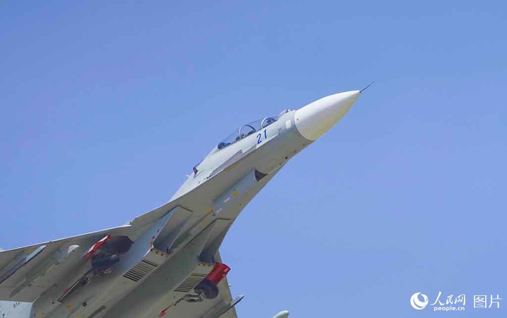 ��C��[������