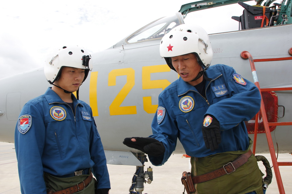 �w�нY���������ĳ����ң���ͽ��������M���Б������Y����Ƭ�������A��l������ �z��