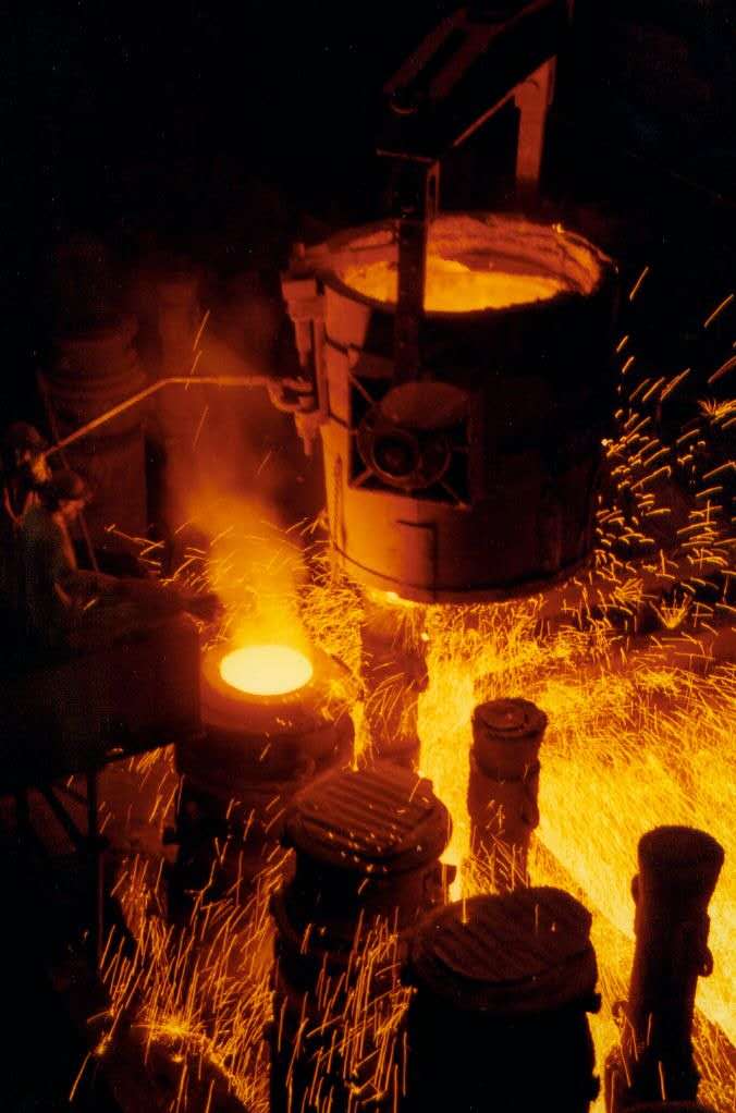 14.䓳Ǵ@1984ڶȫDŮzӰƷِ㪄