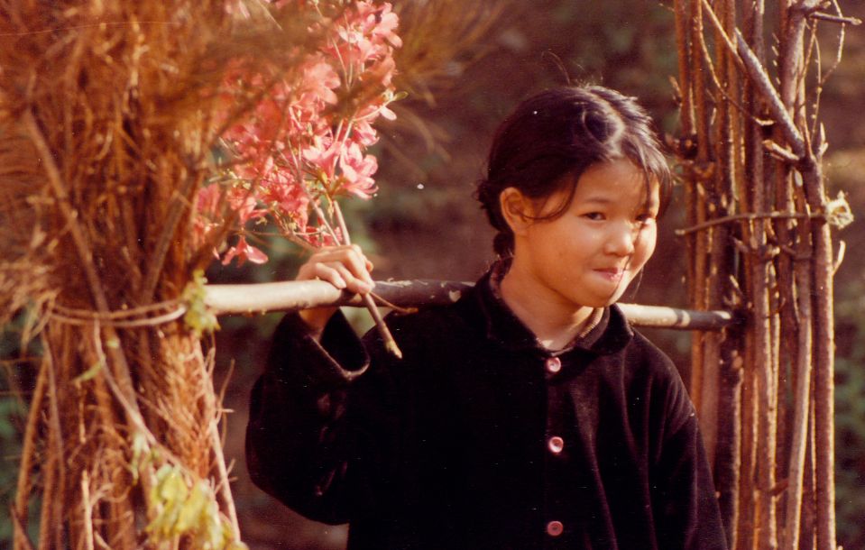 10.áz㽭r x1983һȫDŮzӰƷِ