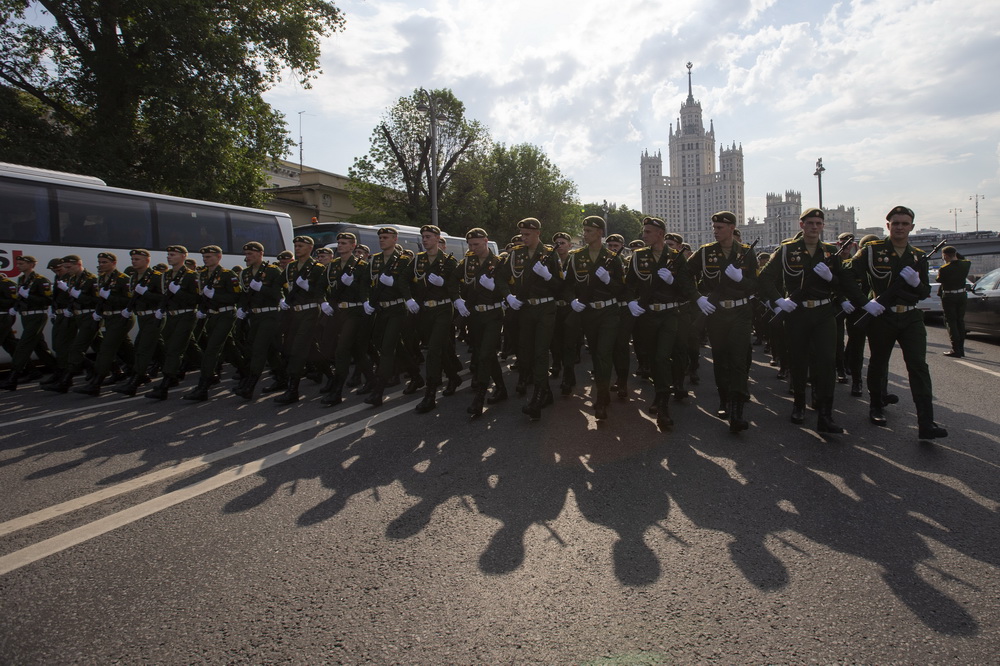 6��20�����ڶ��_˹�׶�Ī˹����������ꠅ���醱�ʽ���������A��l�����vɽ��z��