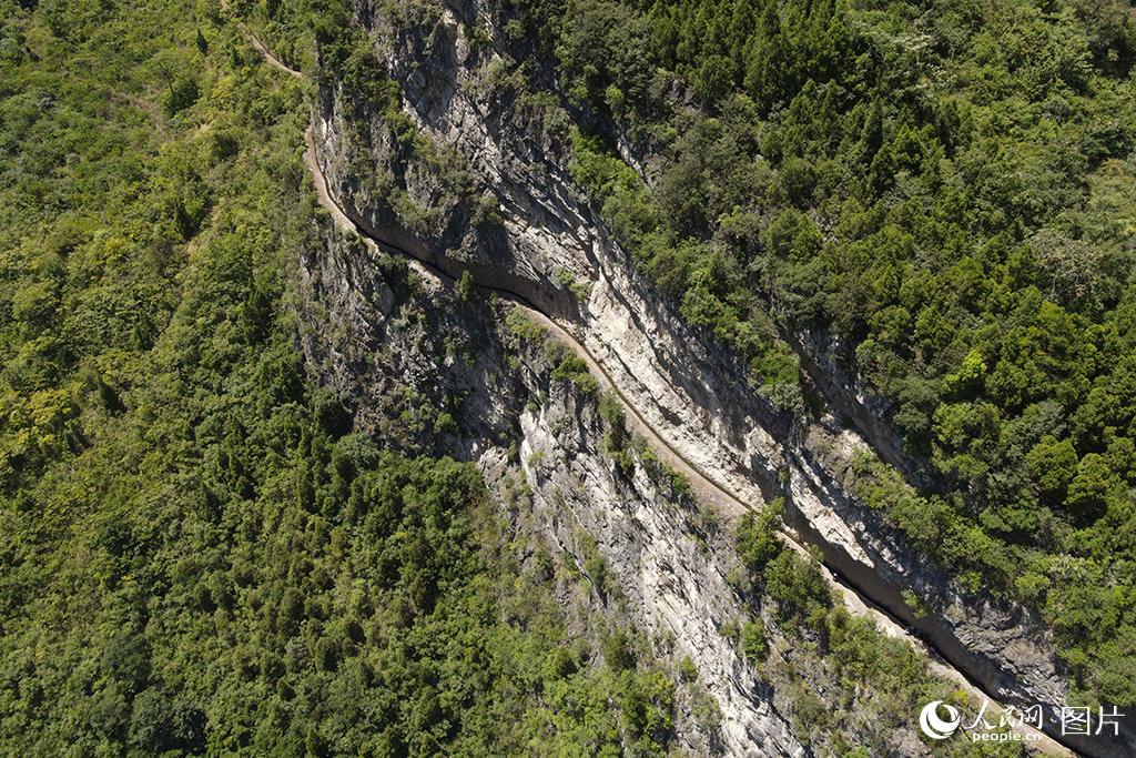 825 FʡP^C悽^Ĕz悽o˙CƬ