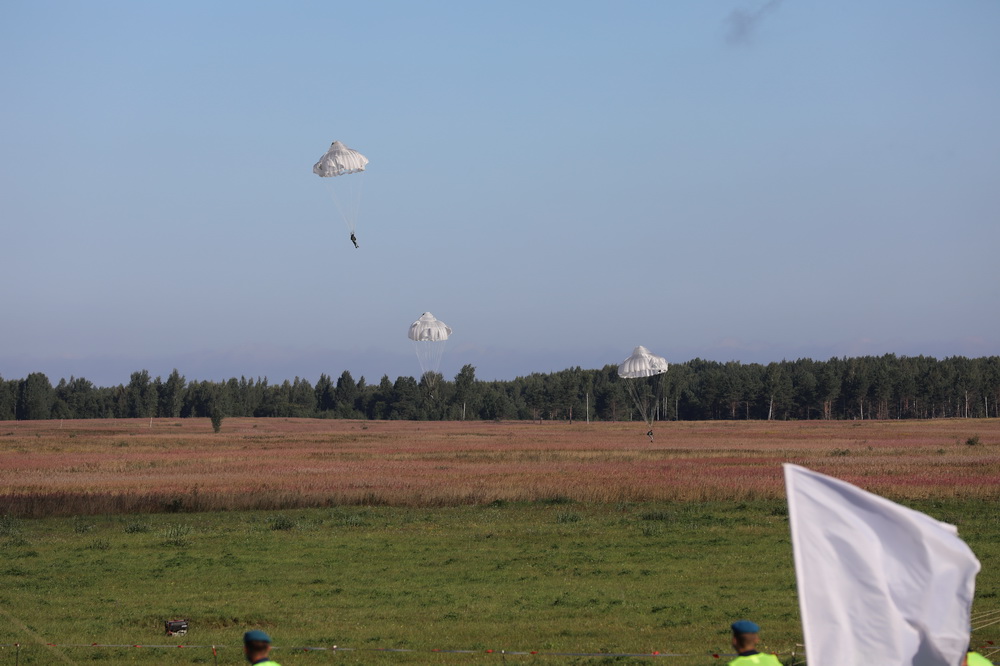 8��24�����ڶ��_˹��˹���ֿս���չ�_�ġ��ս��š��Ŀ�����Ї���ِ�ٱ��M�С��ս����Y�c����܊���nĿ��ِ�r�ս���������A��l�������i �z��