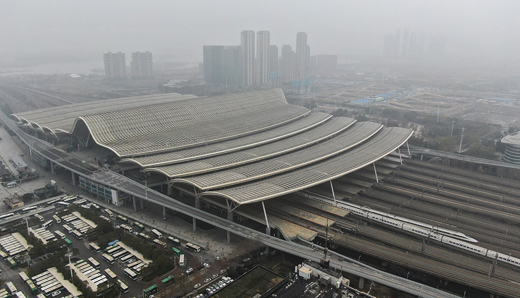 1月23日拍攝的武漢站（無人機照片）。當日，武漢疫情防控指揮部發布1號通告，自23日10時起，機場、火車站離漢通道暫時關閉。