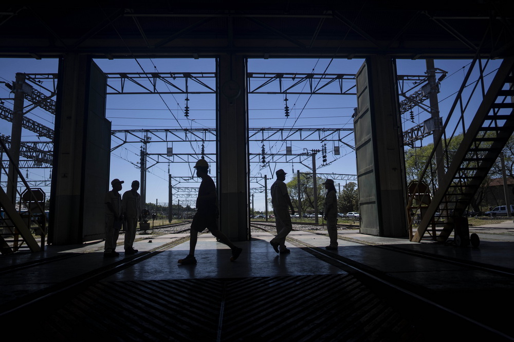 11��16�������g�ˆT�ڲ����Z˹����˹ʡ�����߼s܇�v��æµ�����A��l���R�����_�����z��