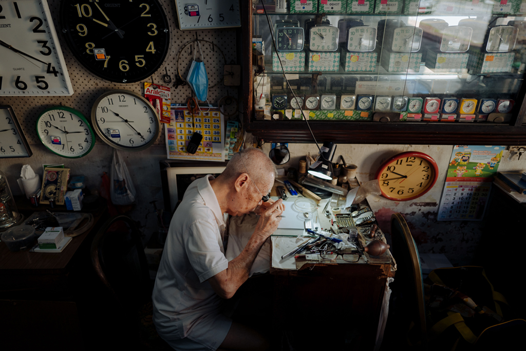 12��5�������R������ѩ�mݭ�ݰ����������������f�A�ھS���ֱ���