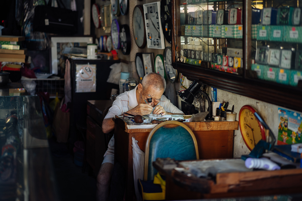 12��5�������R������ѩ�mݭ�ݰ����������������f�A�ھS���ֱ���