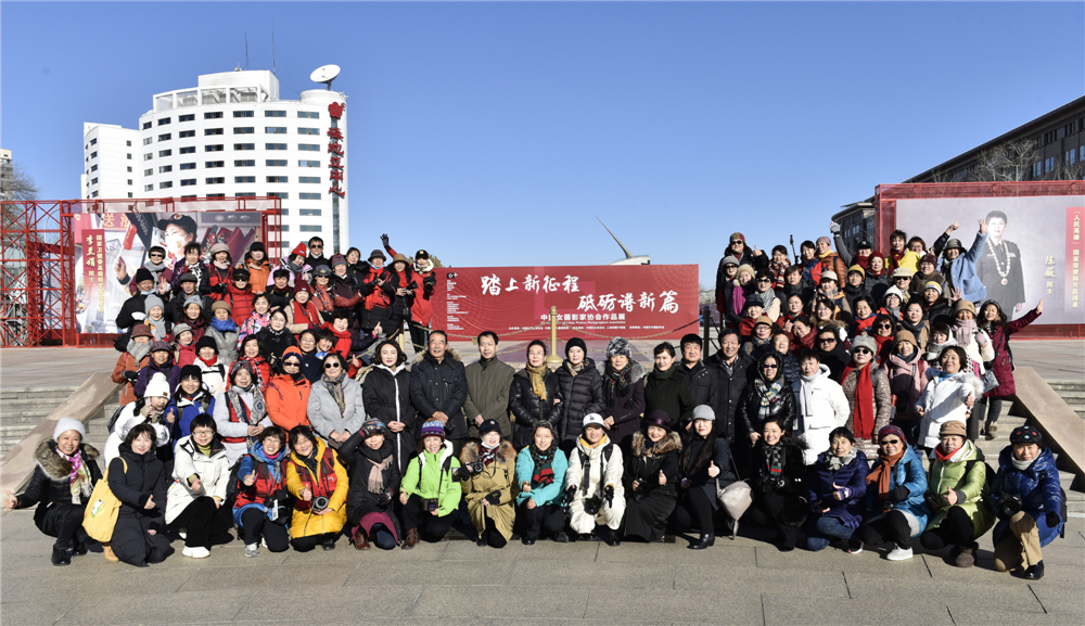 1.̤ ƵZVƪЇŮzӰ҅fƷչ_ĻӰЇŮzӰ҅f  z