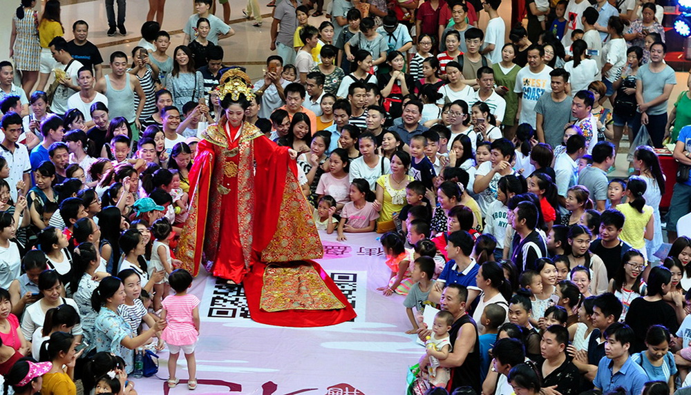 《走秀》 王瑞玲攝影