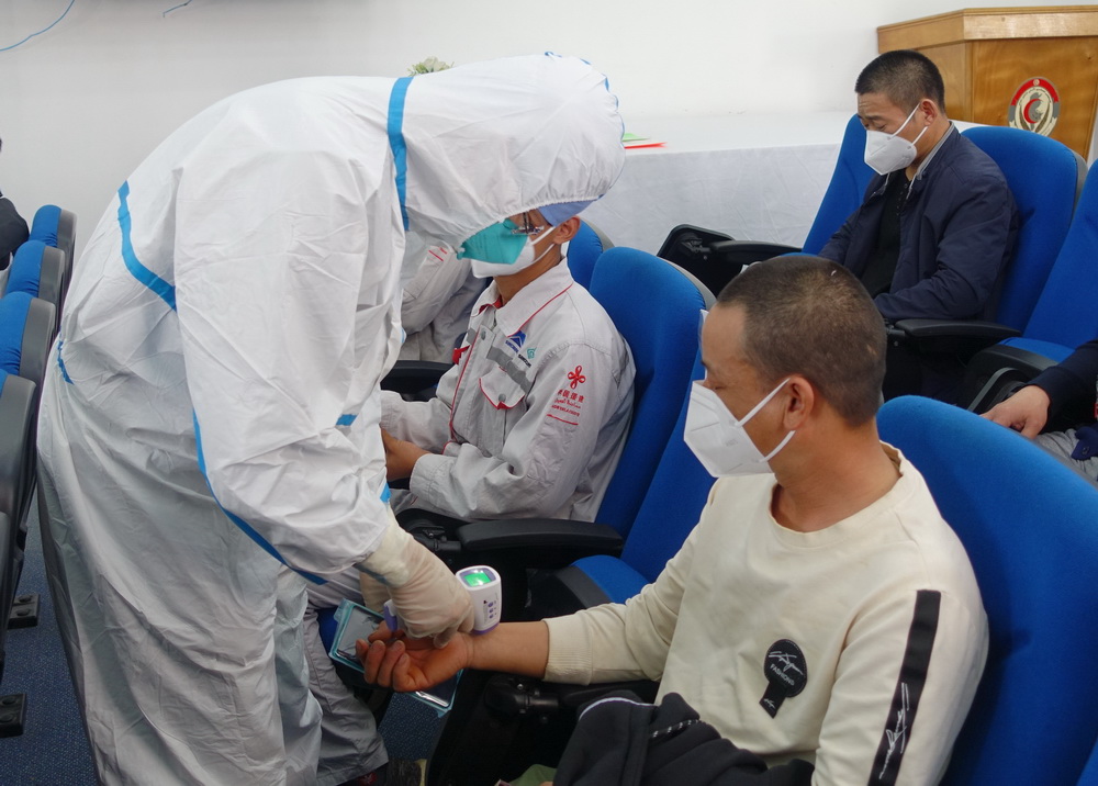 4��14������ͻ��˹�׶�ͻ��˹���������ˆT��һ���ʂ�ӷN�¹�������Ї�����z���w����