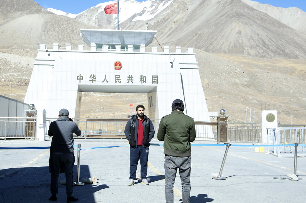 �@��2020��10��16�����ͻ�˹̹�ο����а�߅���t�������ڰ��������������A��l�������~�¡����~�Քz��