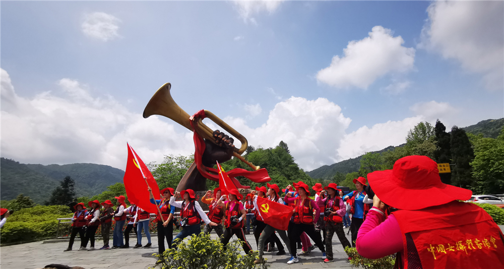 ЇŮzӰMɽ_չtɫy׿z