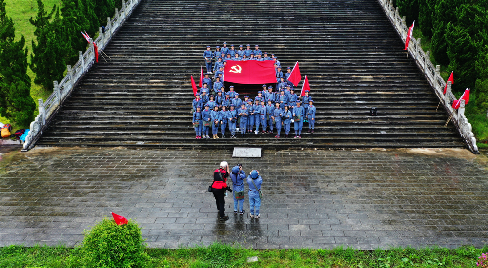 ЇŮzӰMɽ_չtɫyFz 