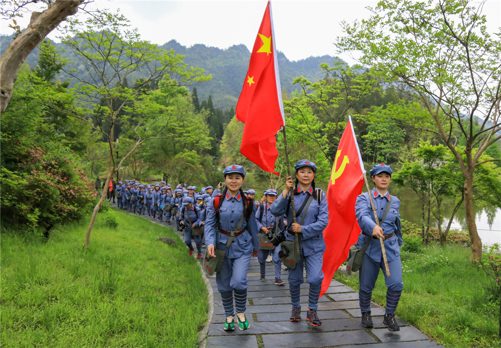 ЇŮzӰMɽ_չtɫyѩz 