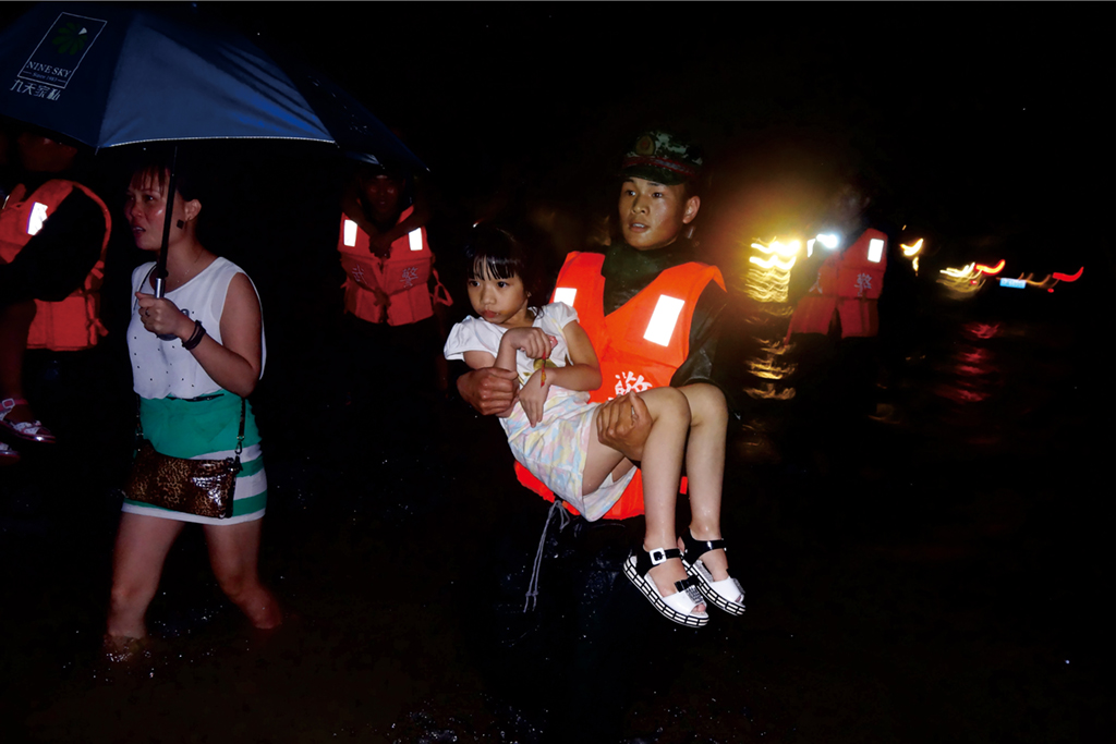 侯V꠳֧ꠈڴꠑ{꠹ٱfطDƺ靳ܞȺ2017111ՔzAl z