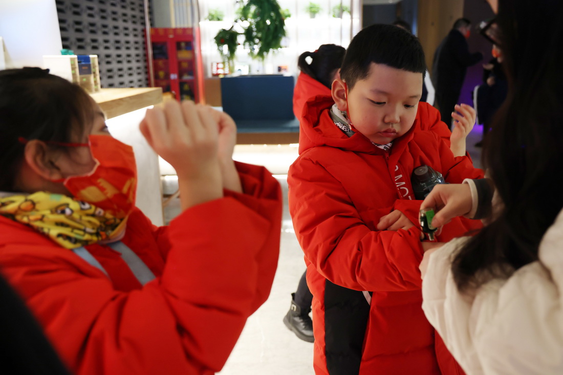 ��܇ǰ�����Ҵ�Ժ���ǰ���ώ����R�m����ͯ�ϳ��F�ĺ���ͿĨ�L�;����Է���܇��1��17�Քz�������A��ӛ�� �S��� �z