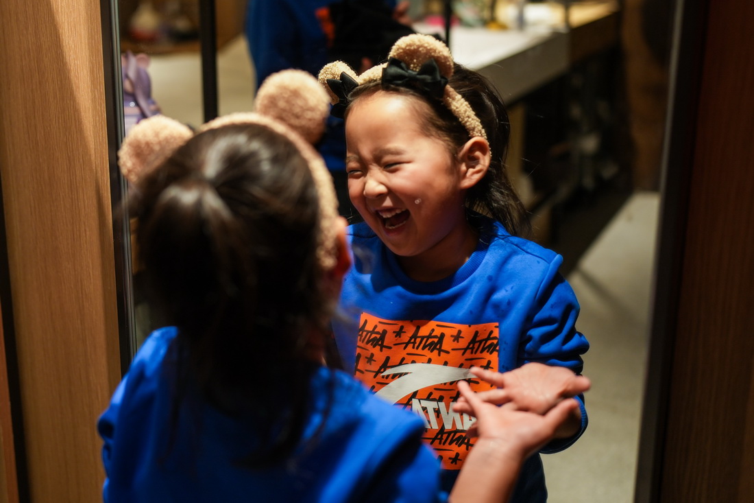 �ھƵ귿�g���R�m����ͯ�ϳ��F���n���Č����R�Ӿ���Ц�ݣ�1��10�Քz�������A��ӛ�� ������ �z