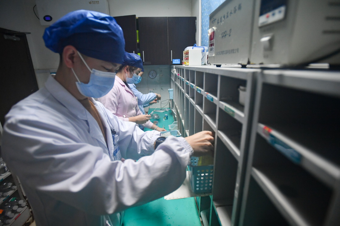 �����ϴ�W�������tԺ���\������������A��ǰ���cͬ��һ��ʂ�ˎƷ��2��12�Քz����