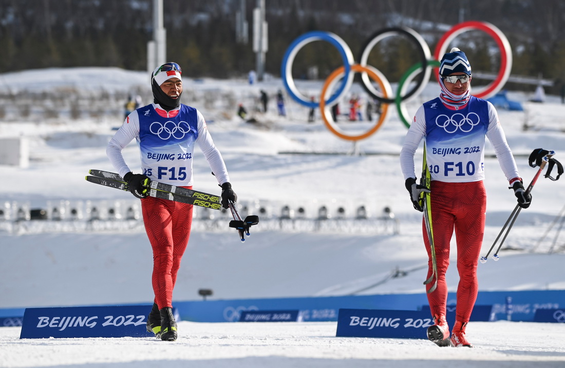 ����2022�궬�W��ԽҰ��ѩŮ��10������y���g����ِ�_ِǰ��ԇ���T� ��ɽ����������ˣ��󣩺���ѹ����ᡤ� ��d�x�_��ِ���أ�2��10�Քz�������˶������½���Ȫ�h����ǰͬ��ԽҰ��ѩ���Ҽ�Ӗ�꠆T��