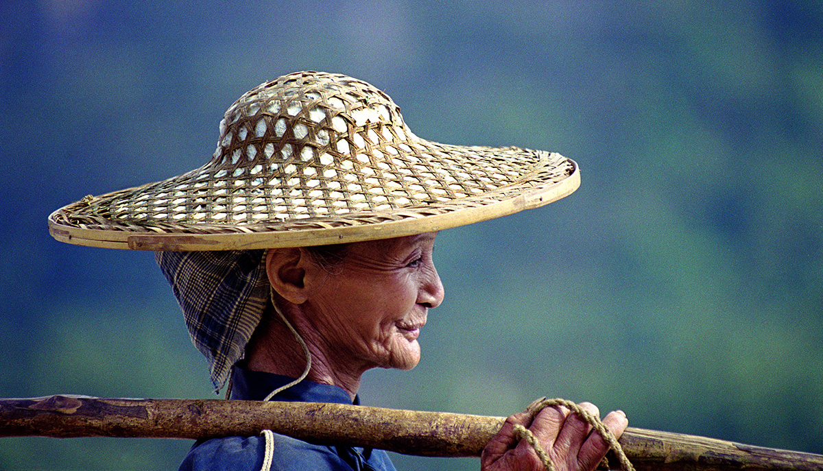 箋Ĕzrg2002oz