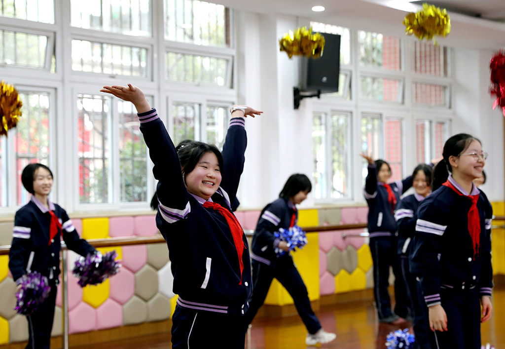 2��23�������n����Օr�g�����³����ЌW�ČW������������F�n���о��������A��ӛ�� ���f �z