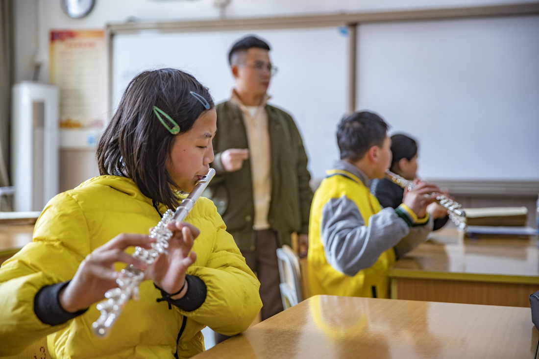  �D�����ؑc����������������P���ܘ��F�ώ�������У�ָ�����F�L�����W���M�Ї��H���Wί�����衶δ��ٝ��Ԋ���ķ���Ӗ����1��11�Քz�������A��ӛ�� �S�� �z