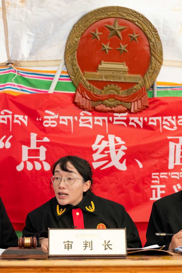 �����xѩɏ��Ů�ӌ��ЈF꠳ɆT��܇�������xʯ���h��70����������l����һ픎����óɵġ�����ͥ���������ٝ����������I�F��_ͥ����һ���x�鰸��1��10�Քz�������A��ӛ�� ���n �z