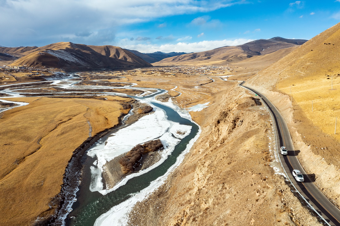 �����xѩɏ��Ů�ӌ��ЈF꠳ɆT��܇�������xʯ���h��70����������l���ʂ�ͨ�^Ѳ�،����_ͥ����һ���x�鰸��1��10�Քz���o�˙C��Ƭ�������A��ӛ�� ���n �z