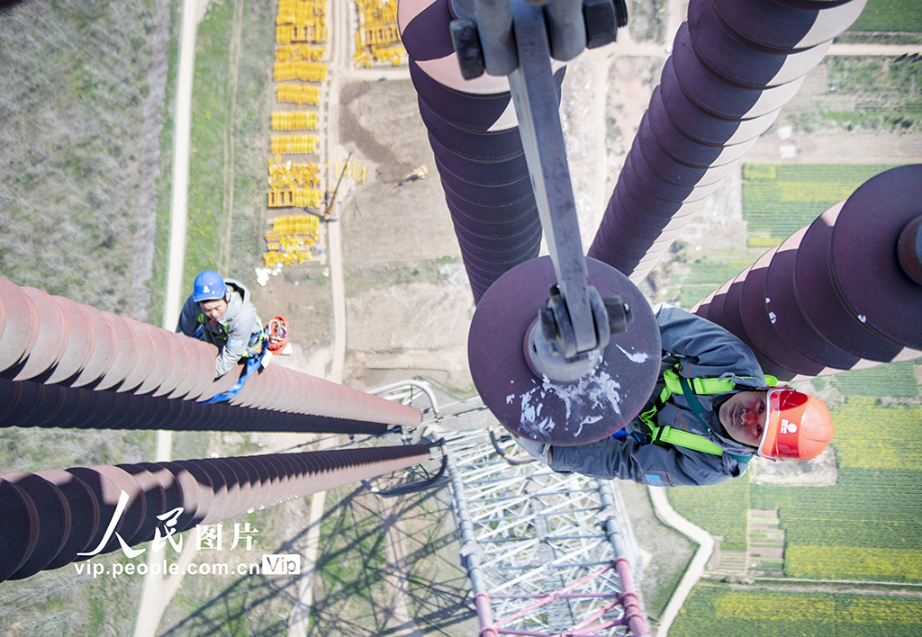 ���ճ��ݣ������֩��b���߿��߾� ���ظ߉�����}���w�z����3��