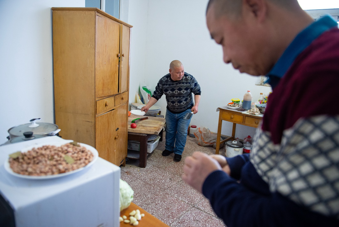 3��18�����Ό����󣩺��γ��ڲt�����ȵďN���ʂ���������A��ӛ�� ��� �z