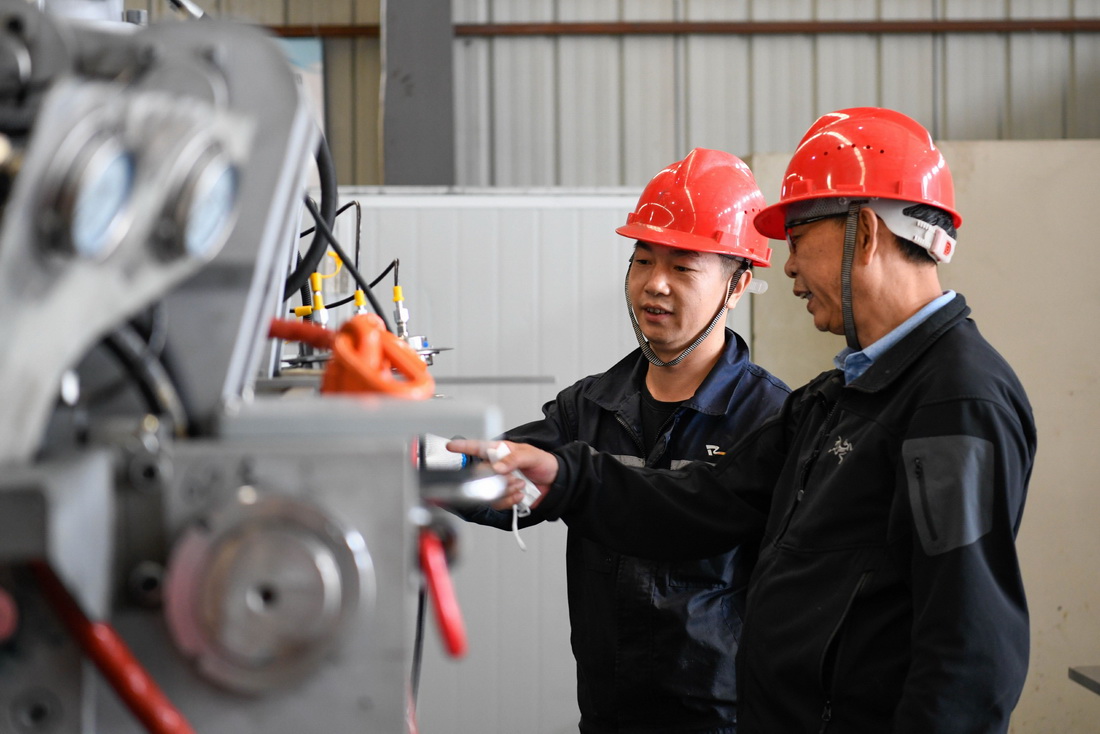 5��27�����S���У��ң����b��܇�g�������ˆT�˽�����b����r�����A��ӛ�� ����� �z