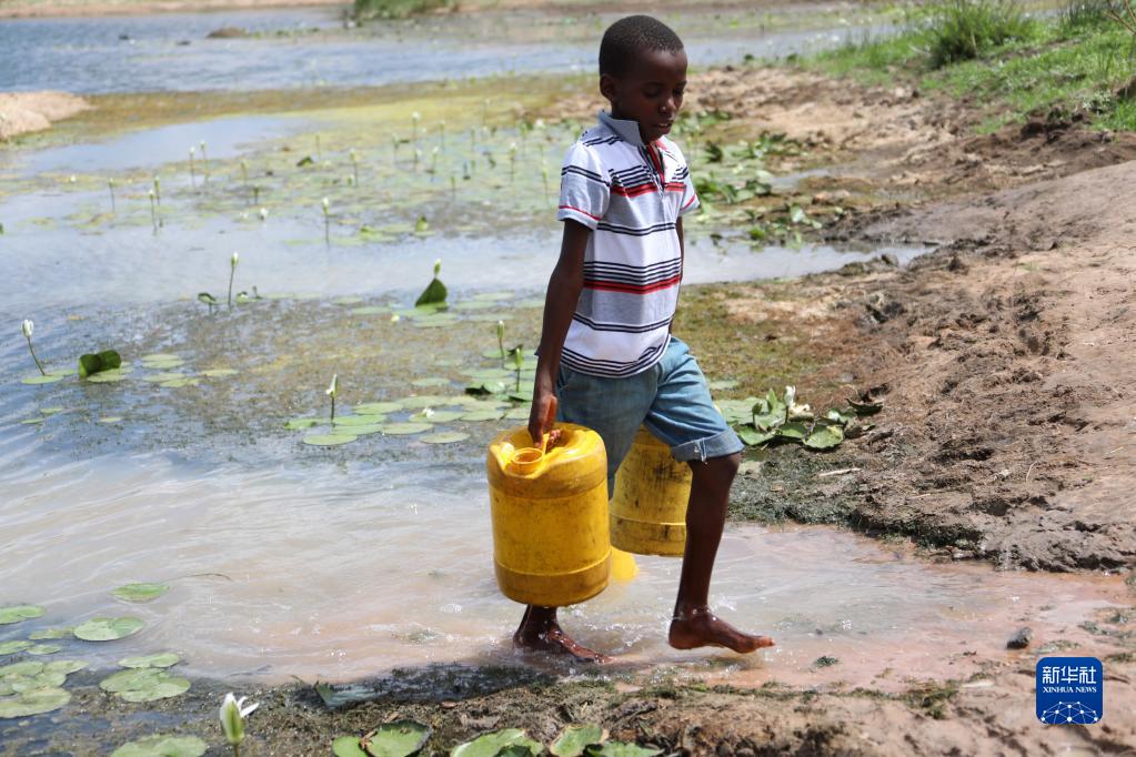 @323ĔzƬ@ʾܺĵĿ၆ƿfһкăˮOʩȡˮx_