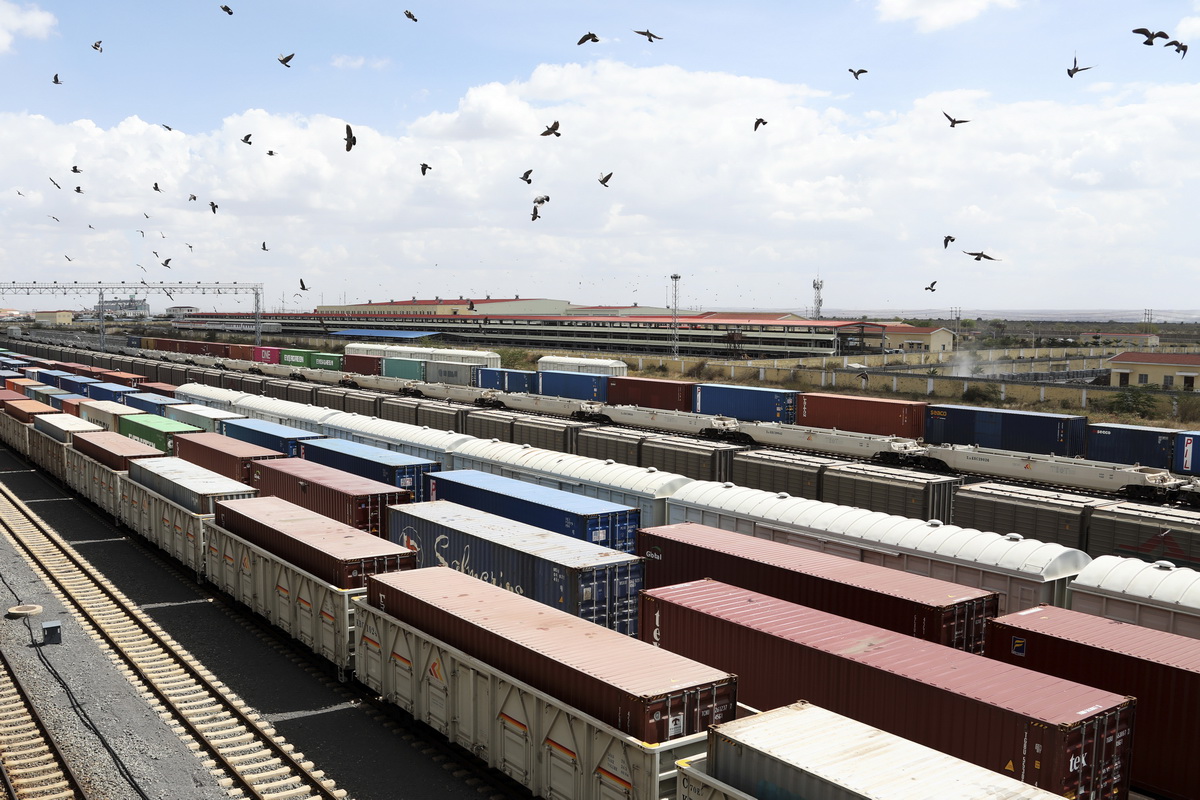 20211117؛\܇ڿ၆ɃF·_վAӛ x z