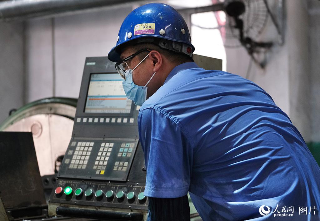 8��4�����������F·���܇�v�ι����ˆT�����z���O�����ɭ�z