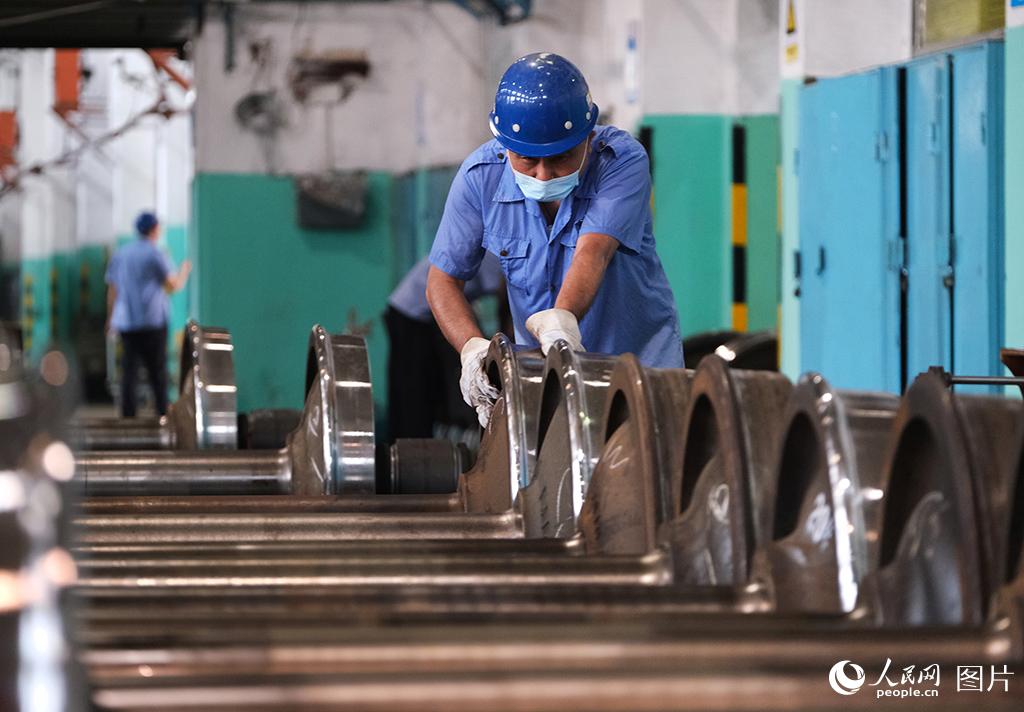 8��4�����������F·���܇�v�ι����ˆT���M��݆���x�����I���ɭ�z