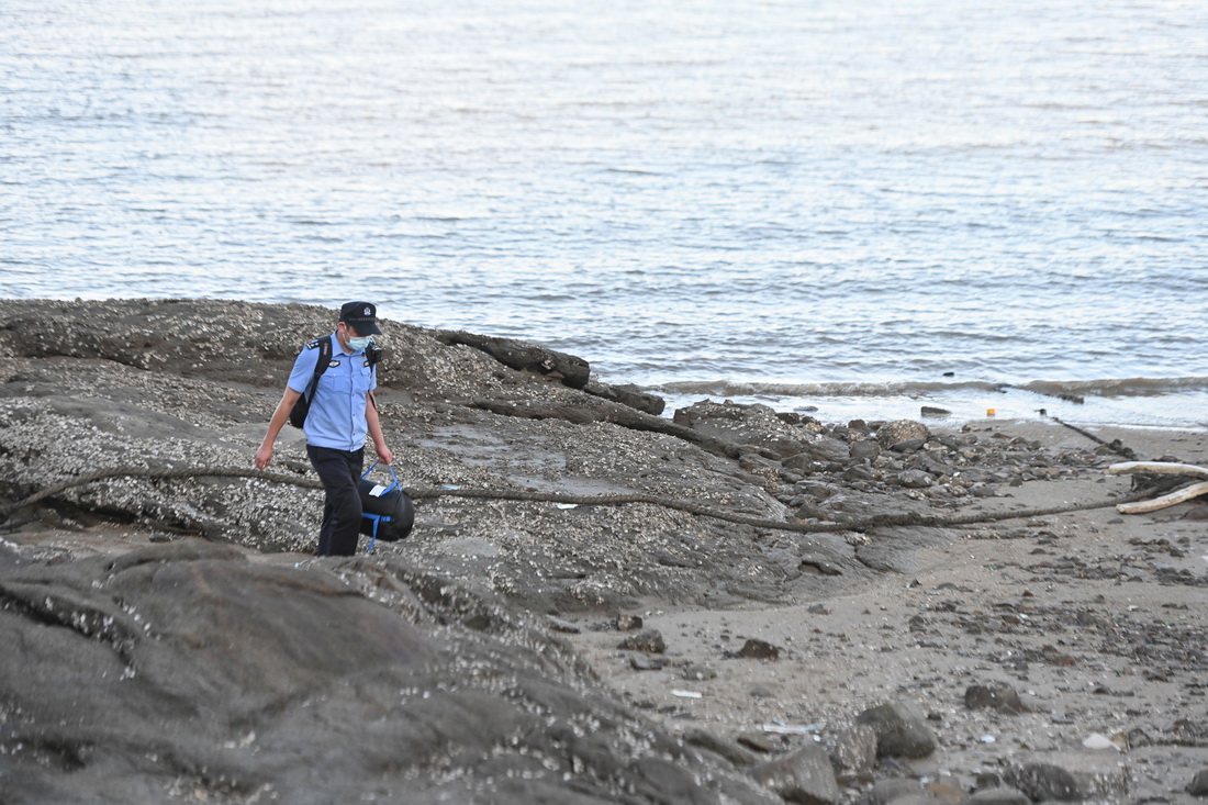 8��23��������������Z�^ܤ�^��S�ϴ����S�������ں����Ľ�ʯ�����q�������@�｛�������οͱ���������S�������ں�����Ѳ߉������������