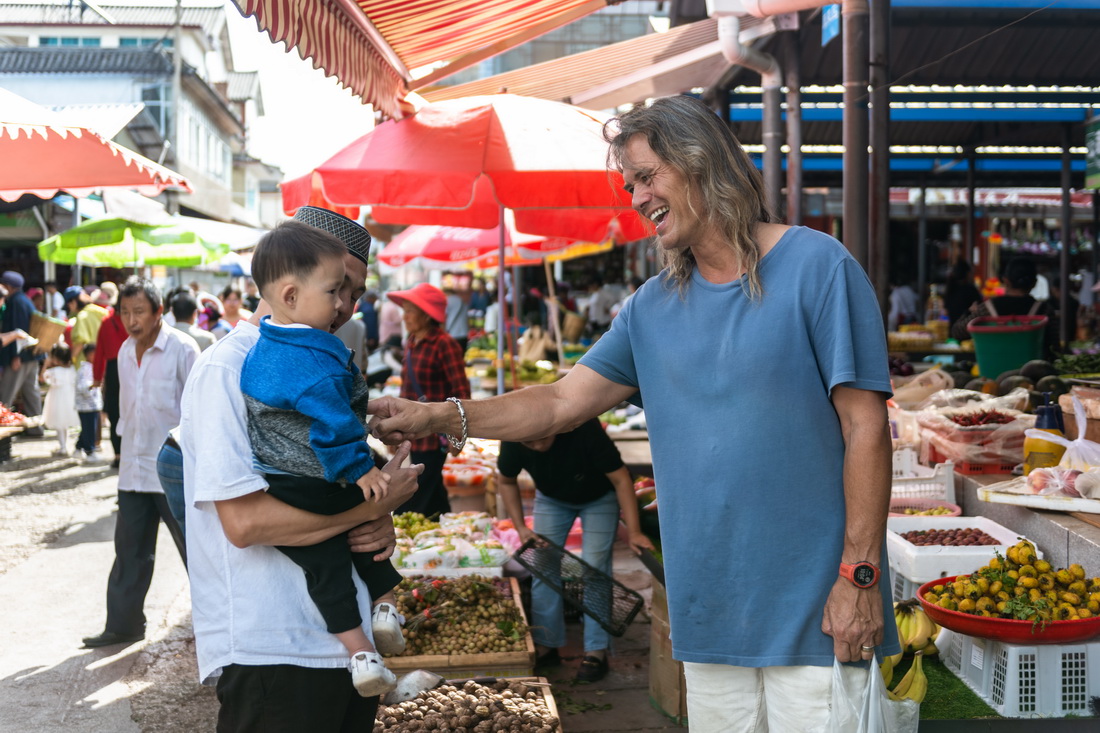 828ֵϲ޹кСѴкAӛ ܉ z