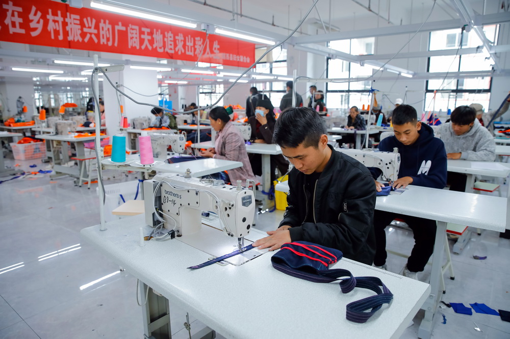 1028ĴʡɽԽhԽ悳Ǳж^ľӼ`͘Iʾ׵طؚw˵ľܿpƷbļӖӖϸڴʽύB@쾚ÿԒ200ԪҵĈAӛ n z