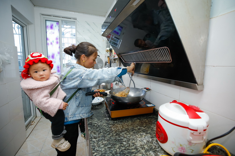 1028ĴʡɽԽhԽ悳Ǳж^׵طؚw˵ɳRʯˬFߵďNʂMǷɳRʯٲڂyĻ߅l˺ܴAӛ n z