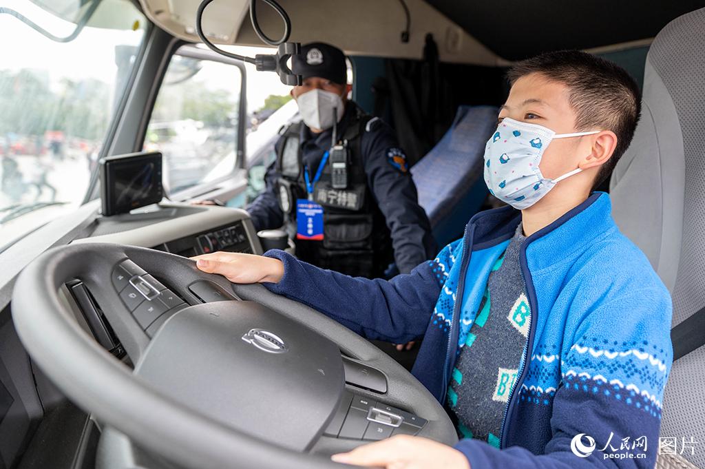 202318յ10V΅^dόHչďVek젎ƽ˹𡱏VCPqĩͻ﹥ԑɹչ߾I_ջDСw򞾯طN܇Wӛ z