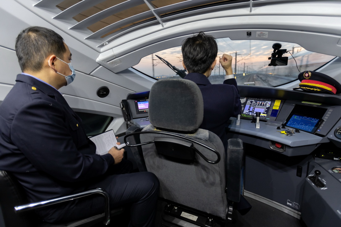 21糿6r30SϺCv˾Cݖ|{DJ7715θF_J܇ڹ·ϺFAOʩS܇˰LꐕAһ^ӛ䛵·AOʩr˕r섂